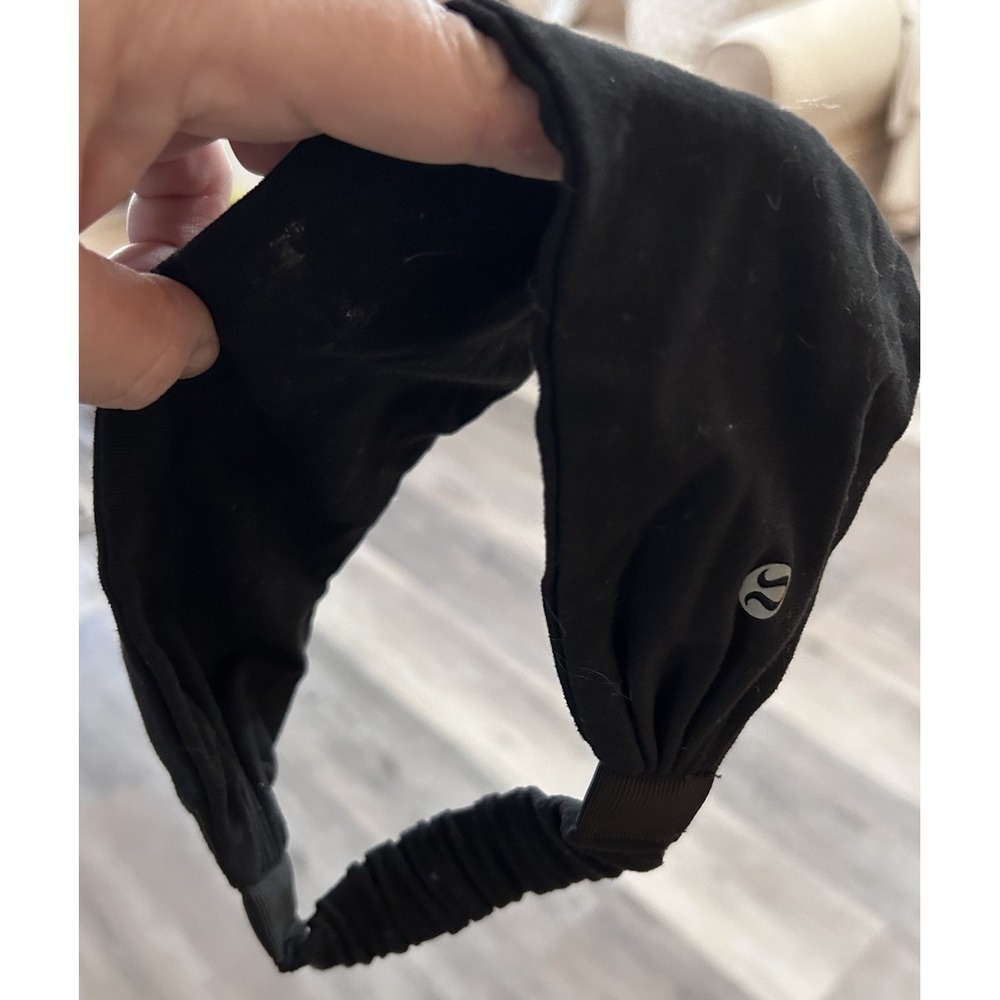 OSFM black Lululemon Bang Buster headband